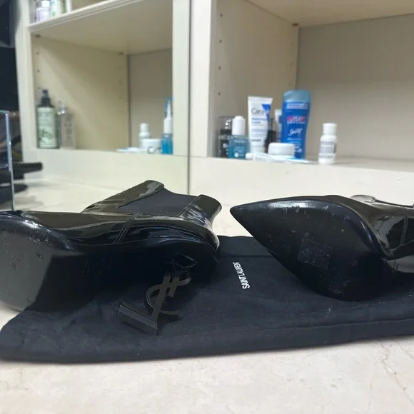 Saint Laurent Glossy Black Heeled Boots - Picture 2 of 3